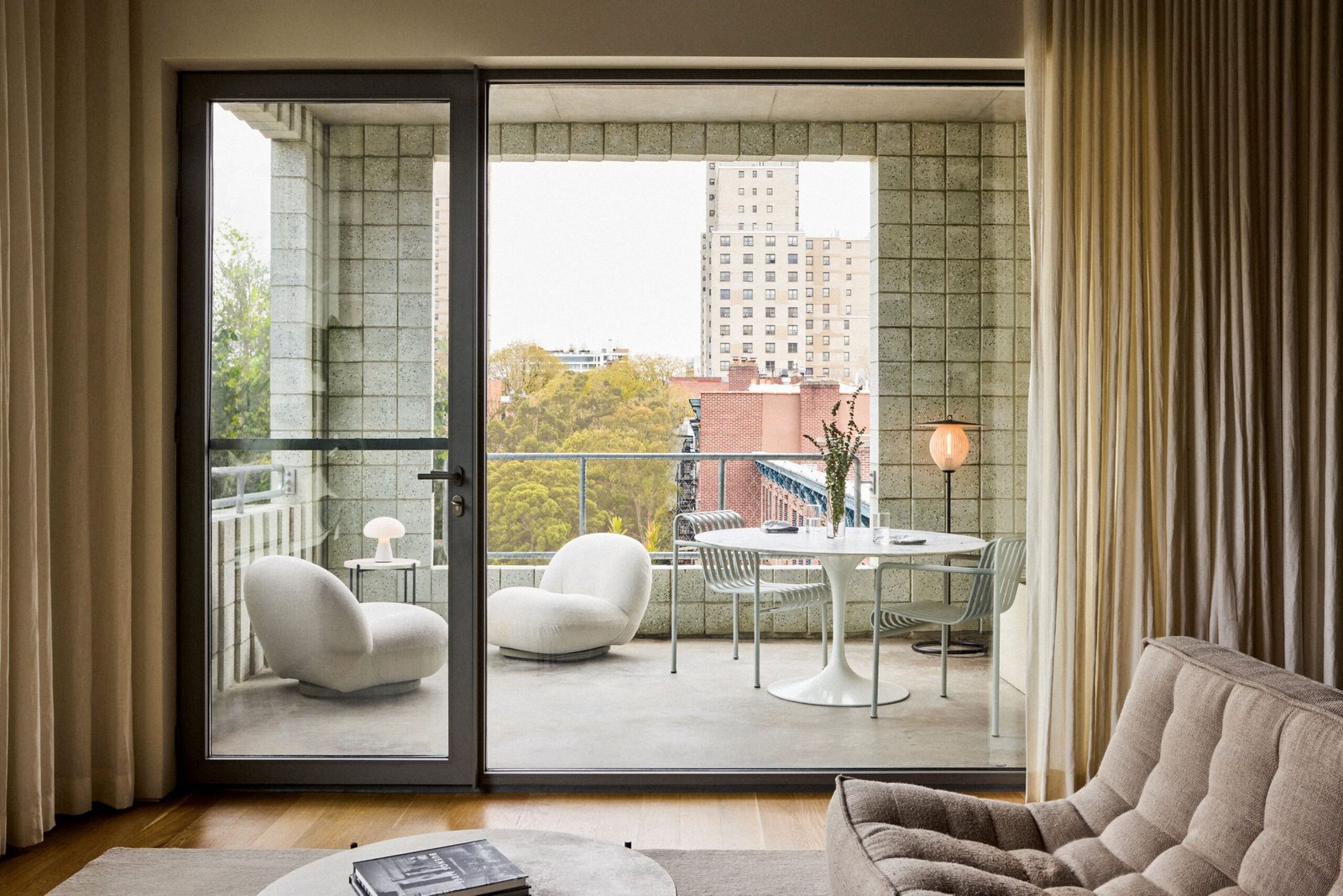 Why Old Apartment Entries Get Veneer Instead Of New Block